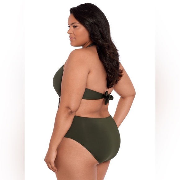 NWOT!! Black Label Ralph Lauren - Twist-Front Cutout Halter One-Piece - 18W - Picture 2 of 10